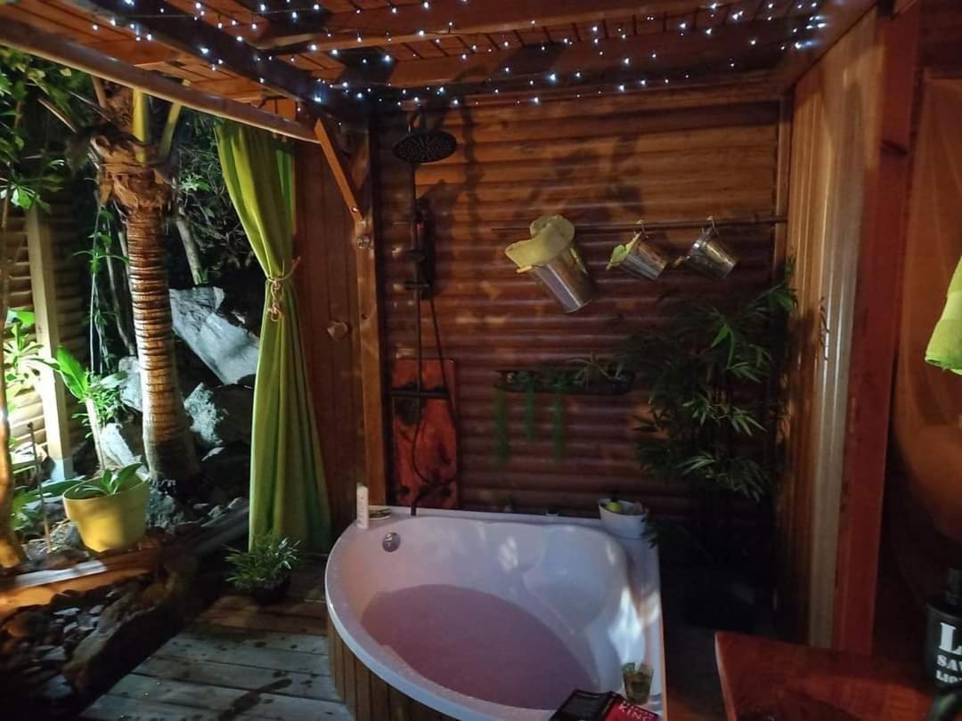 Bed and Breakfast Ali-Nais Location Deshaies Pokój zdjęcie